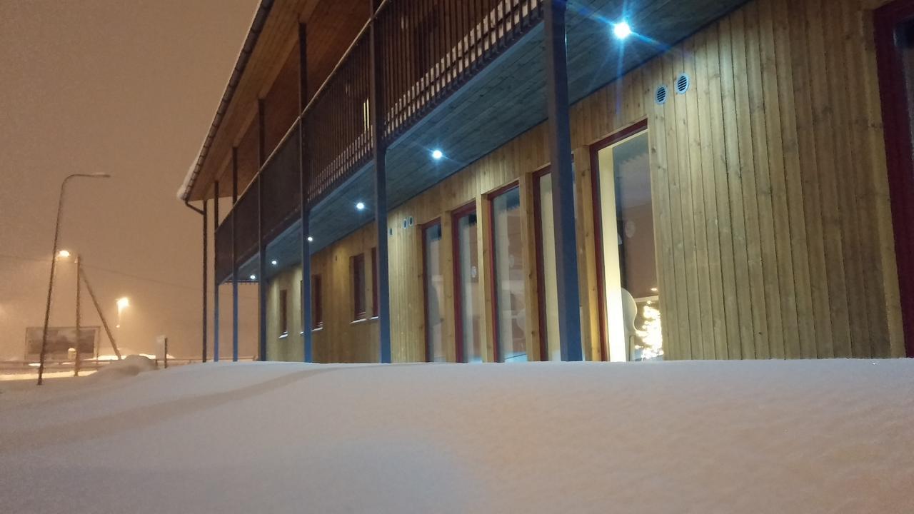 Tuhamaee Hostel กิวิโอลี ภายนอก รูปภาพ